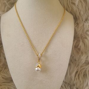 Vintage Swarovski Faux Pearl Pendant Necklace Great Condition